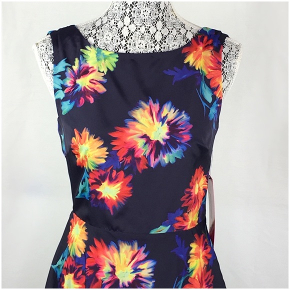 Betsey Johnson V Back Purple Multi Color Flowered Dress NWT - Picture 2 of 6